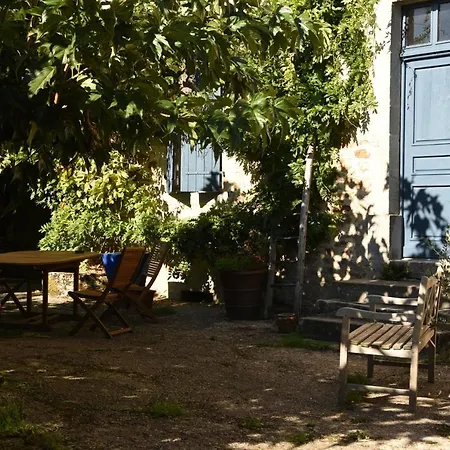 La Maison En Aveyron Frühstückspension